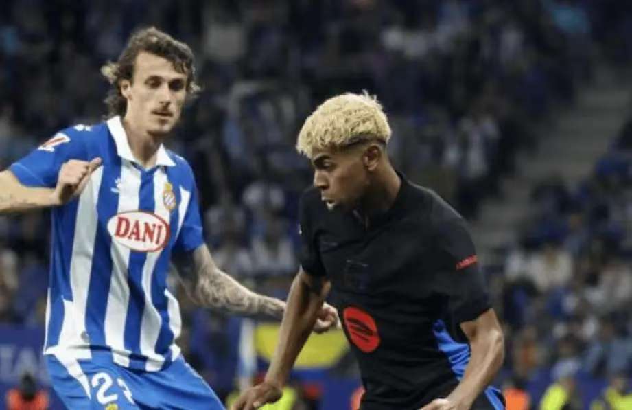 马里安诺·李维拉在老洋基球场的最后一战，基特与波萨达亲自上场将其换下