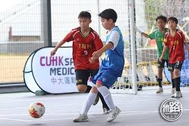 兰迪·强森与席林联手包办世界大赛胜投，助响尾蛇队成军仅四年即夺冠